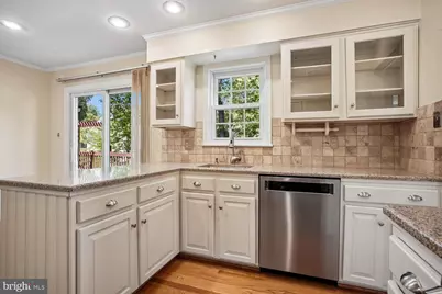 5303 Dunleigh Court, Burke, VA 22015 - Photo 11