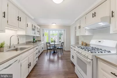 3195 Stonehurst Drive, Fairfax, VA 22031 - Photo 15