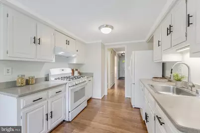 3195 Stonehurst Drive, Fairfax, VA 22031 - Photo 19