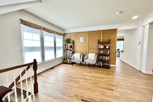 5643 Tower Hill Cir, Alexandria, VA 22315 - Photo 5