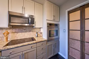 5903 Mt Eagle Dr, Alexandria, VA 22303 - Photo 9