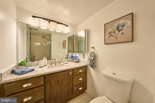 5903 Mt Eagle Dr, Alexandria, VA 22303 - Photo 35