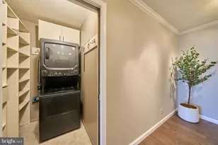 5903 Mt Eagle Dr, Alexandria, VA 22303 - Photo 7