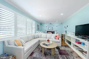 9122 Steven Irving Ct, Springfield, VA 22153 - Photo 15
