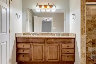 10907 Paynes Church Dr, Fairfax, VA 22032 - Photo 33