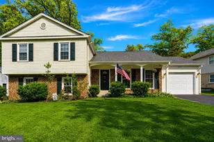 10907 Paynes Church Dr, Fairfax, VA 22032 - Photo 5