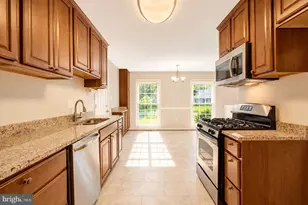 10907 Paynes Church Dr, Fairfax, VA 22032 - Photo 15