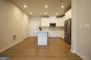 2154 Glacier Rd, Herndon, VA 20170 - Photo 7
