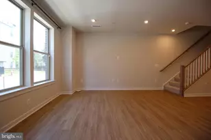 2154 Glacier Rd, Herndon, VA 20170 - Photo 5