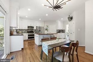 10206 Palmer Glen Ct, Oakton, VA 22124 - Photo 29