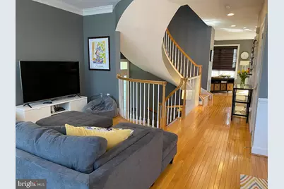 150 Herndon Mills Circle, Herndon, VA 20170 - Photo 3