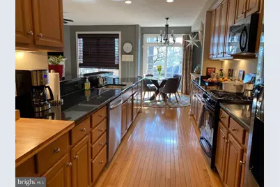 150 Herndon Mills Circle, Herndon, VA 20170 - Photo 9
