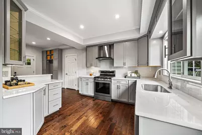 2010 Clark Place, Alexandria, VA 22308 - Photo 15
