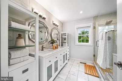 2010 Clark Place, Alexandria, VA 22308 - Photo 27