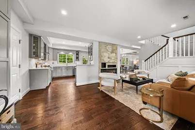 2010 Clark Place, Alexandria, VA 22308 - Photo 9