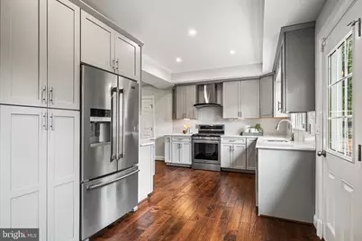 2010 Clark Place, Alexandria, VA 22308 - Photo 3