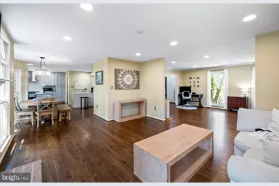 8153 Ships Curve Lane, Springfield, VA 22153 - Photo 5