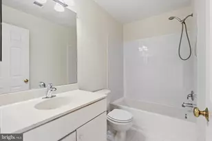 5066 Village Fountain Pl, Centreville, VA 20120 - Photo 31