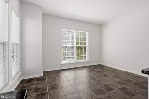 5066 Village Fountain Pl, Centreville, VA 20120 - Photo 13