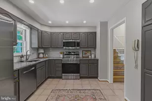 2519 E Meredith Dr, Vienna, VA 22181 - Photo 5