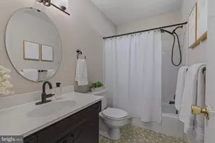 2519 E Meredith Dr, Vienna, VA 22181 - Photo 21