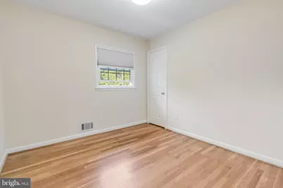 9523 Old Creek Drive, Fairfax, VA 22032 - Photo 11