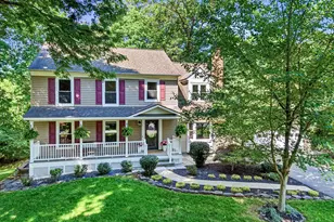 13209 Ashvale Dr, Fairfax, VA 22033 - Photo 3