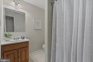 13209 Ashvale Dr, Fairfax, VA 22033 - Photo 35