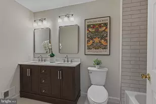 13209 Ashvale Dr, Fairfax, VA 22033 - Photo 27