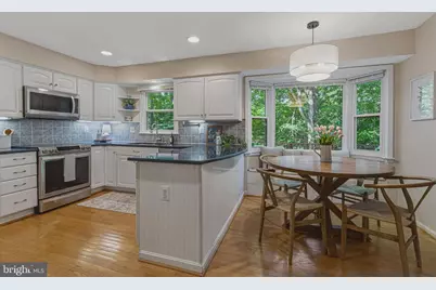 13209 Ashvale Drive, Fairfax, VA 22033 - Photo 15