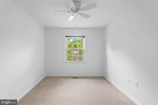 9348 McCarthy Woods Ct, Burke, VA 22015 - Photo 37