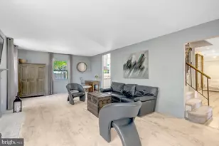 13042 Maple View Ln, Fairfax, VA 22033 - Photo 15