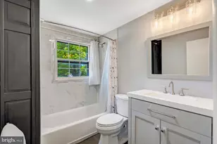 13042 Maple View Ln, Fairfax, VA 22033 - Photo 39