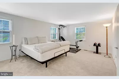 13042 Maple View Lane, Fairfax, VA 22033 - Photo 33