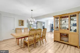 13042 Maple View Ln, Fairfax, VA 22033 - Photo 27