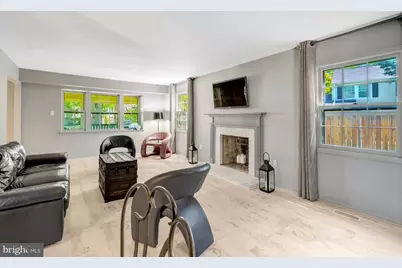 13042 Maple View Lane, Fairfax, VA 22033 - Photo 17