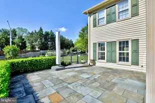 1301 Crosstitch Dr, Herndon, VA 20170 - Photo 5