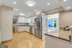 13008 Melville Ln, Fairfax, VA 22033 - Photo 13