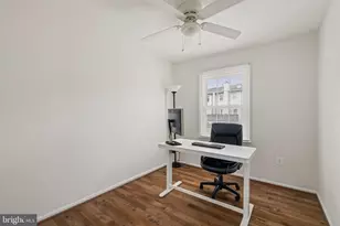 14492 Four Chimney Dr, Centreville, VA 20120 - Photo 23