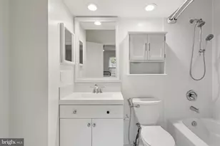 14492 Four Chimney Dr, Centreville, VA 20120 - Photo 21
