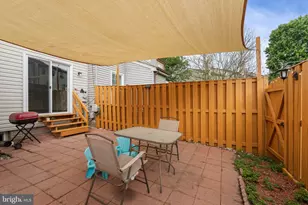 14492 Four Chimney Dr, Centreville, VA 20120 - Photo 33