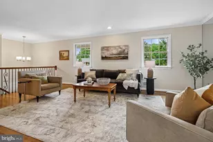 7814 Friars Ct, Alexandria, VA 22306 - Photo 9