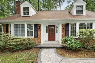 6108 Wyoma Ct, Springfield, VA 22152 - Photo 5