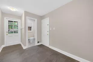 6108 Wyoma Ct, Springfield, VA 22152 - Photo 33
