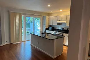 12097 Edgemere Cir, Reston, VA 20190 - Photo 9