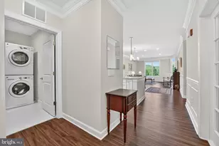 6104 Fairview Farm Dr, Alexandria, VA 22315 - Photo 3