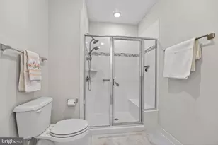 6104 Fairview Farm Dr, Alexandria, VA 22315 - Photo 23