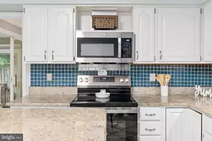 4213 Wilton Woods Ln, Alexandria, VA 22310 - Photo 17