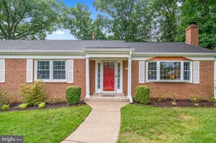 4213 Wilton Woods Ln, Alexandria, VA 22310 - Photo 3