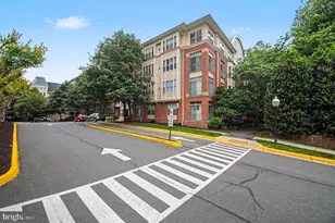 11775 Stratford House Pl, Reston, VA 20190 - Photo 17